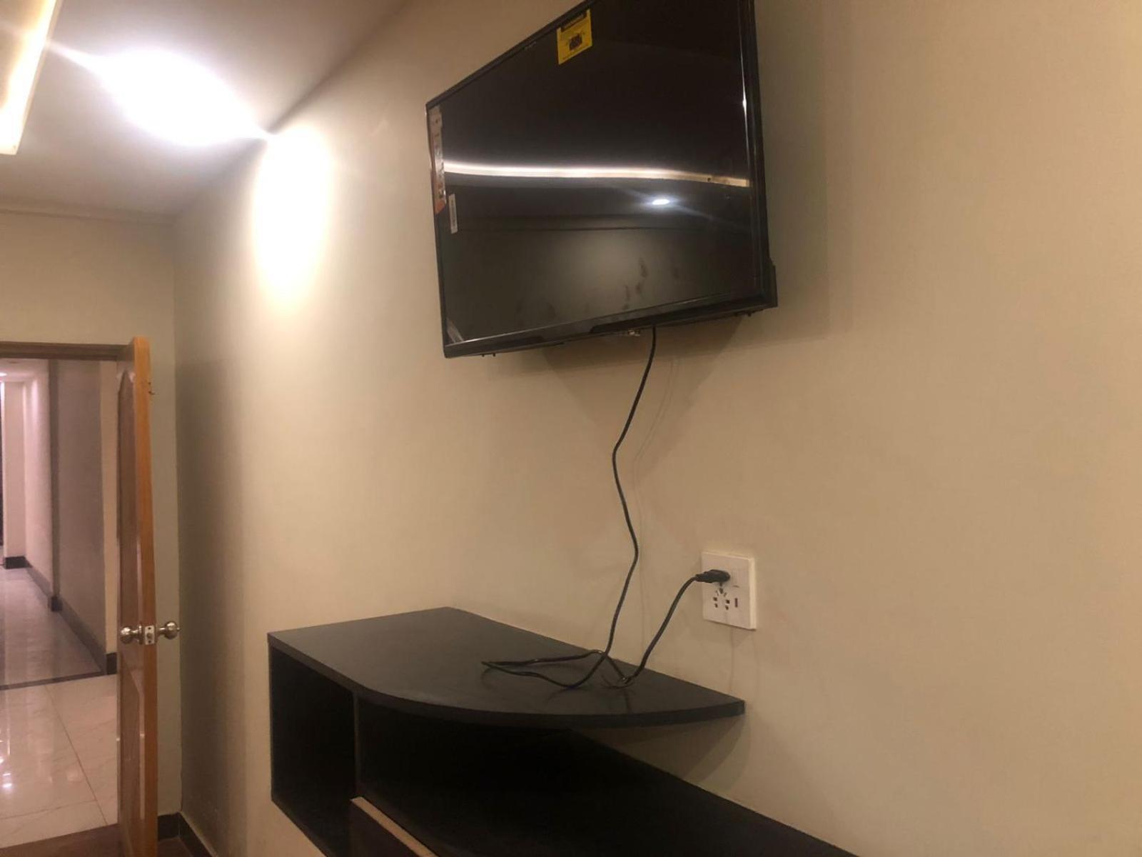 Al Buraq Hotel 伊斯兰堡 外观 照片
